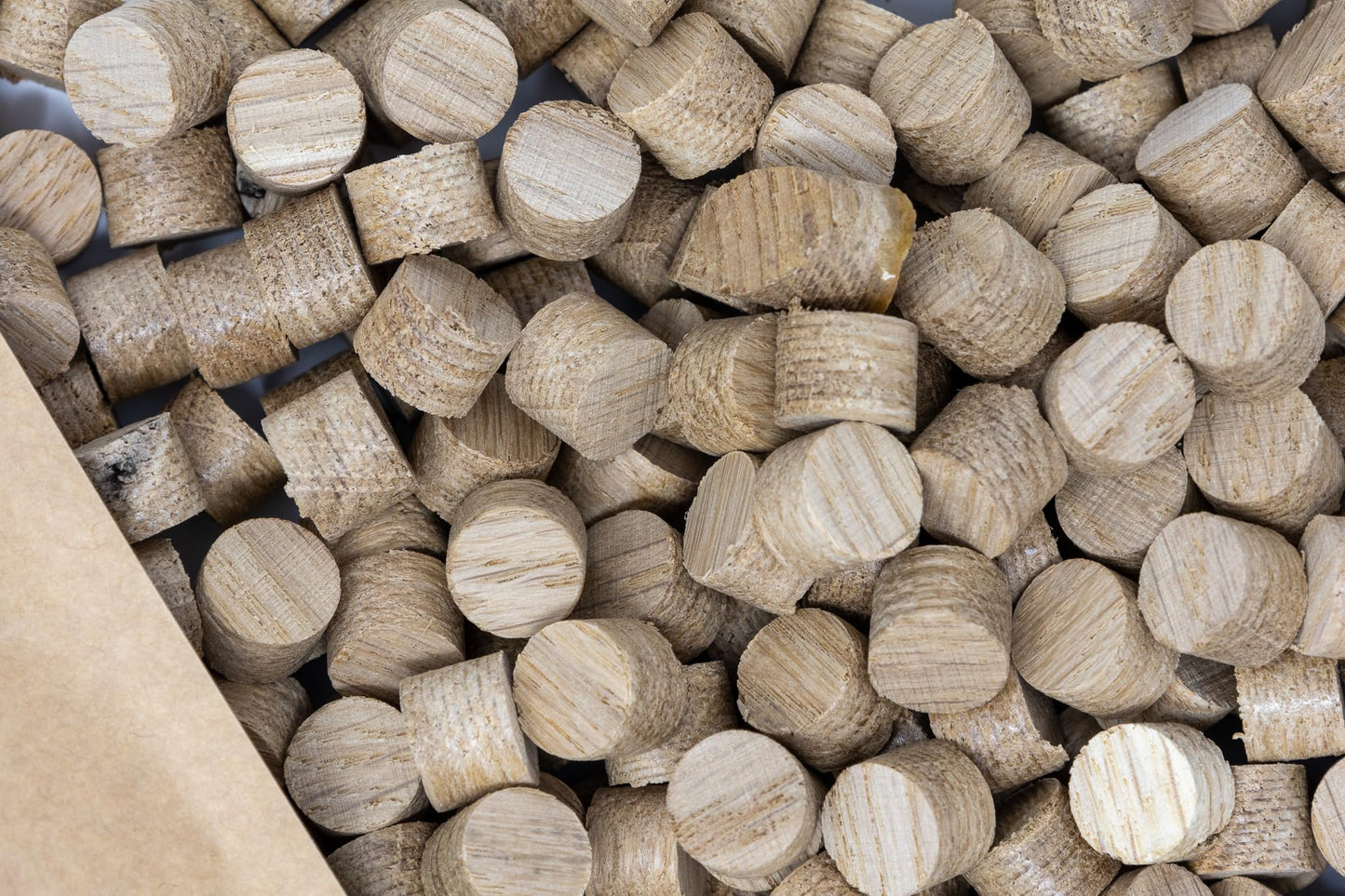 10mm Oak Cross Grain Wood Plugs - Straight - Pack of 50