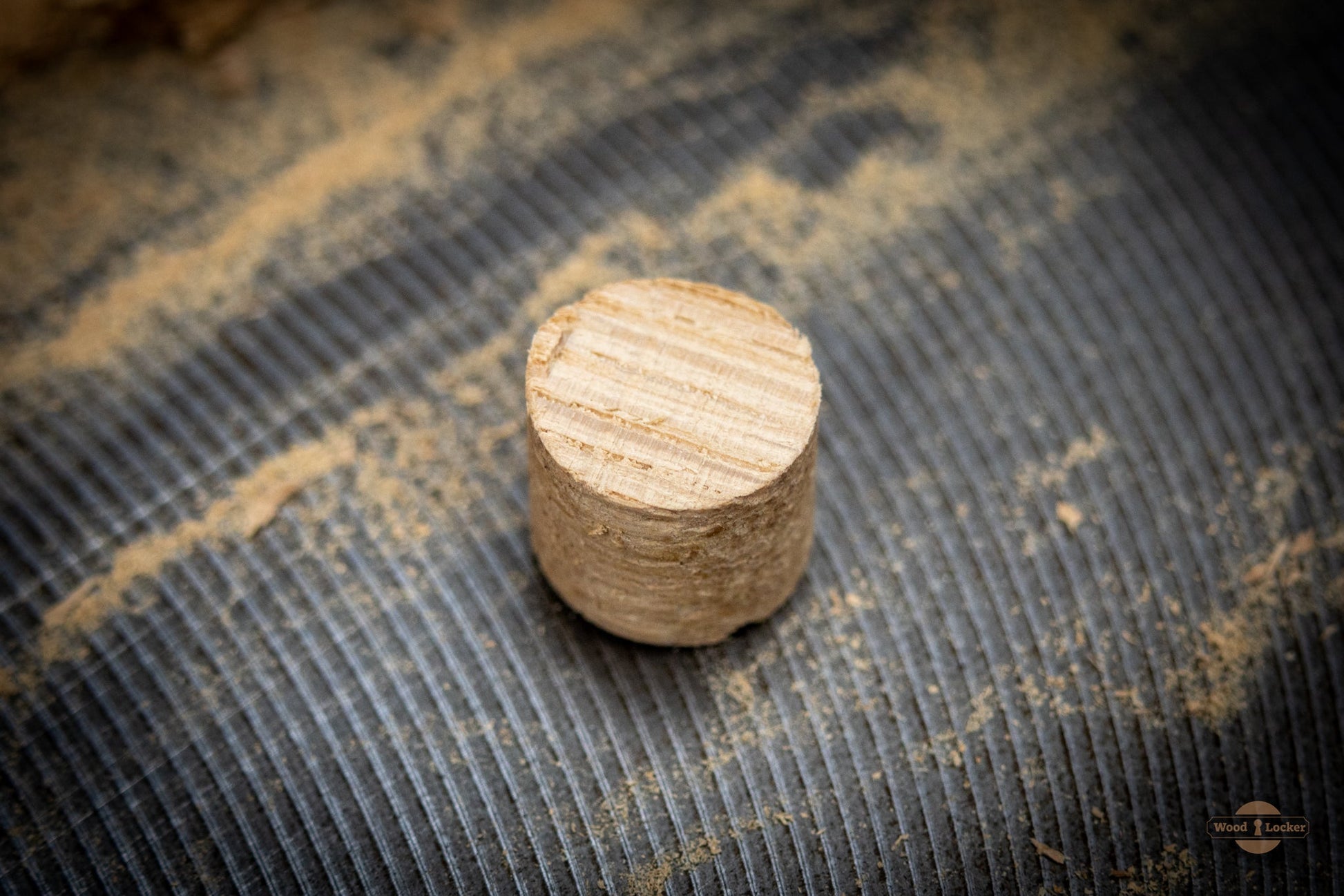 Oak plug on metal