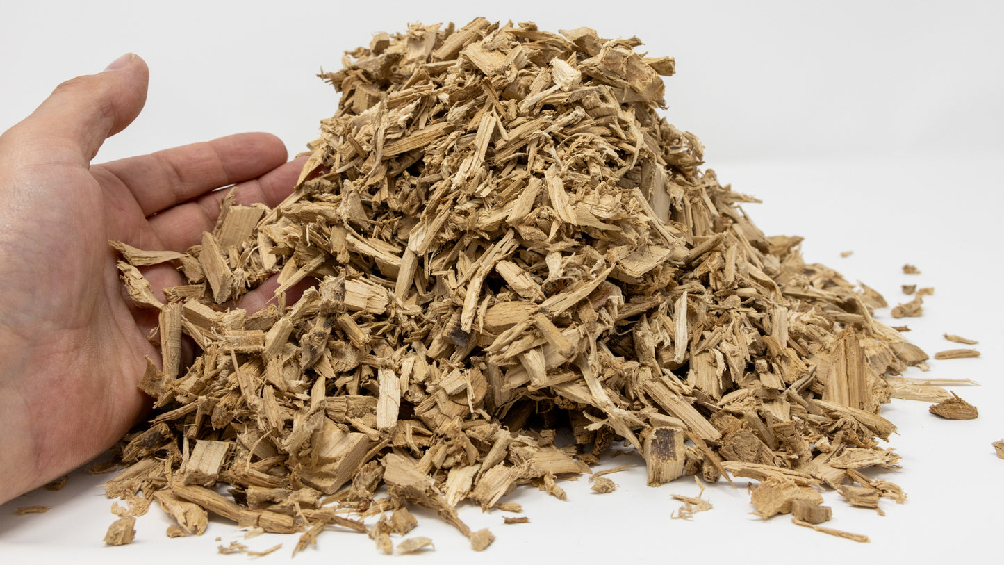 Oak Chips - 850g - Kiln-dried - Perfect for BBQ and smoking food